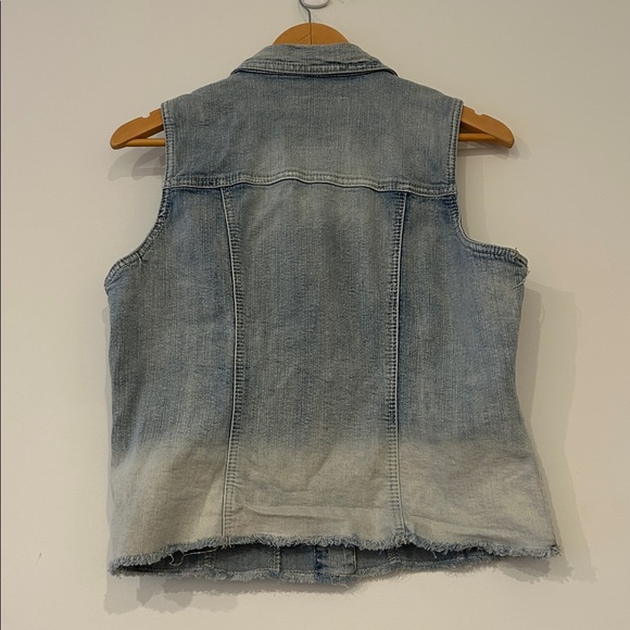 Maurices Raw Hem Denim Vest XL - Picture 3 of 6